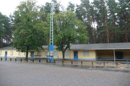 Sportplatz und Vereinsgebäude in Lomnitz