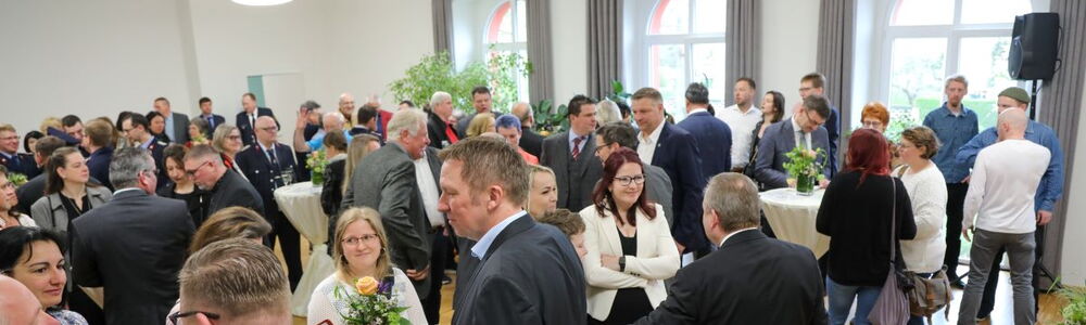 Gäste zum Jahresempfang 2023 im Sitzungssaal der Gemeindeverwaltung Wachau